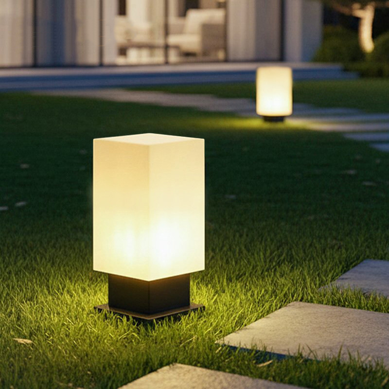 Outdoor Lighting Lamps - مصباح أرضي مضيء للساحات يعمل بالطاقة