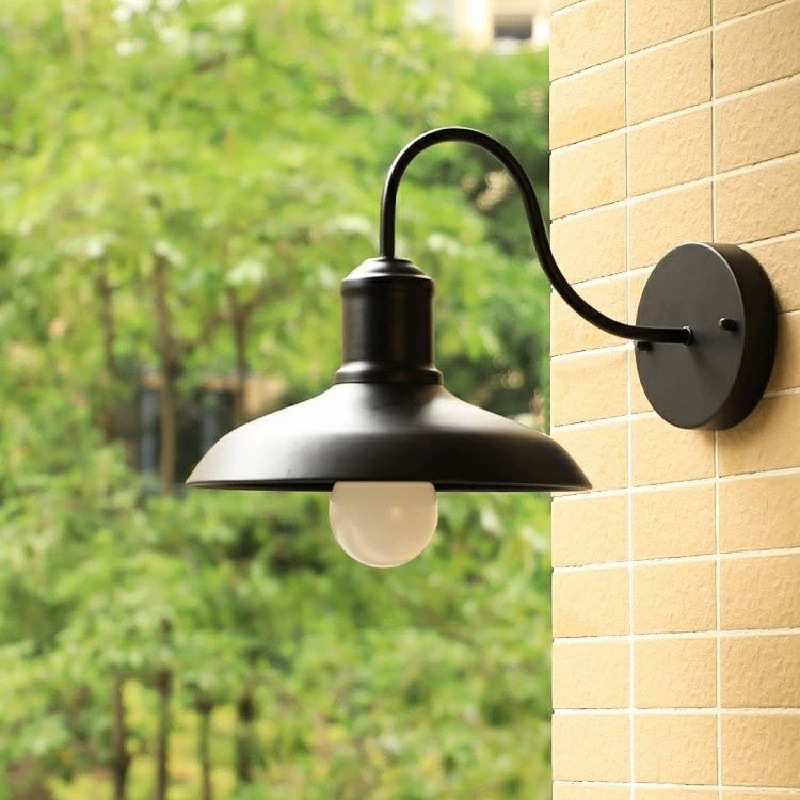 مصابيح جدارية أمريكية خارجية ب - مراجعة Outdoor Lighting Bronze وسعره